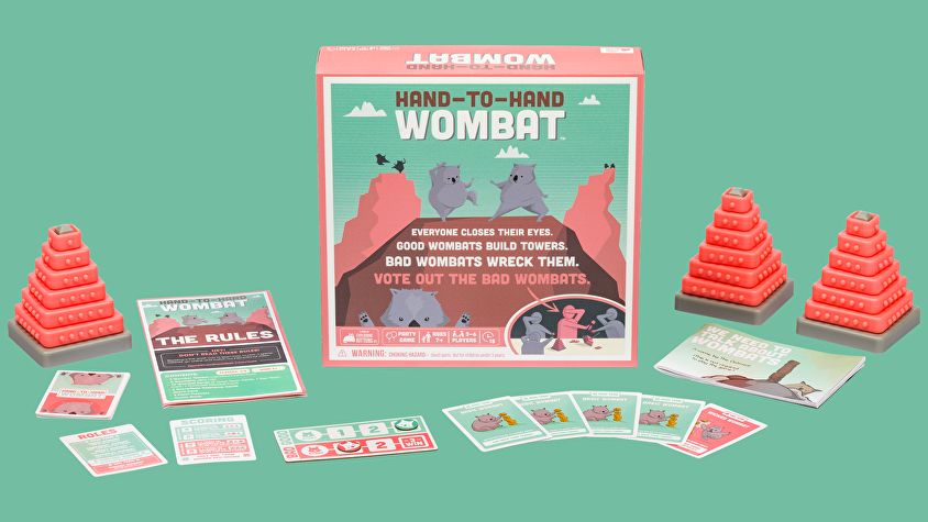 hand-to-hand-wombat-board-game-box-contents